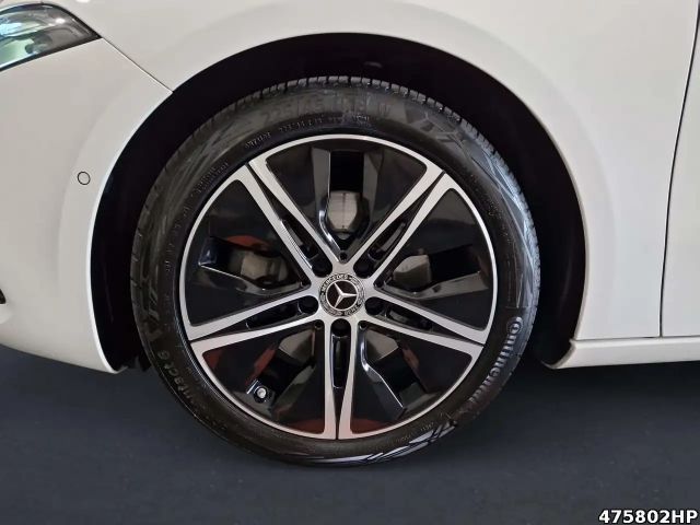 Mercedes-Benz A 220 A 220 d Progressive