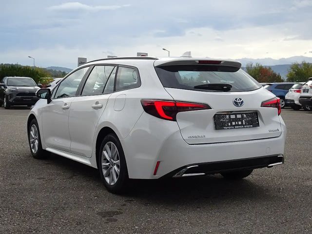 Toyota Corolla Active Hybride Touring