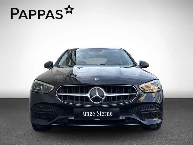 Mercedes-Benz C 180 Sedan