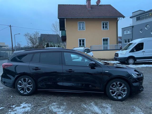 Ford Focus ST Line