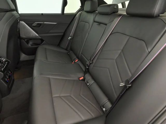 BMW 520 520d M-Sport Sedan xDrive