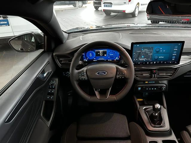 Ford Focus ST Line Wagon