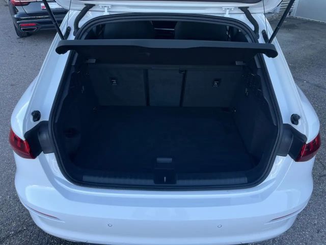 Audi A3 30 TFSI S-Tronic Sedan