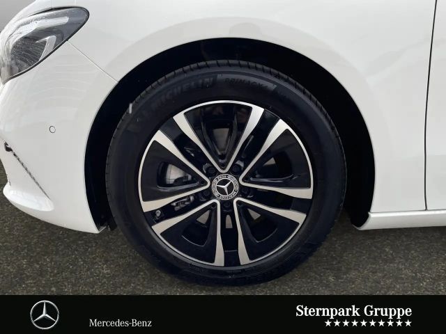 Mercedes-Benz B 180 Progressive