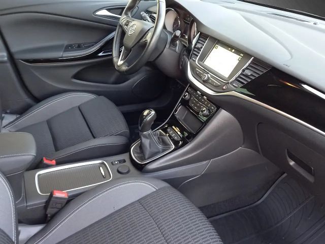 Opel Astra Business Elegance Turbo