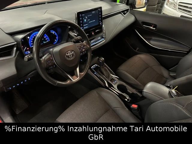 Toyota Corolla Hybride Team D