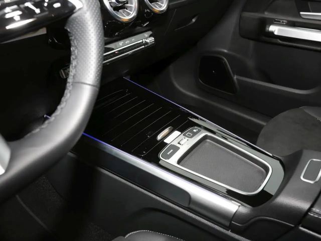 Mercedes-Benz GLB 200 AMG Line GLB 200 d