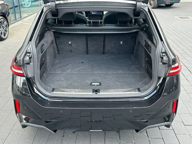 BMW 540 540d M-Sport Touring xDrive