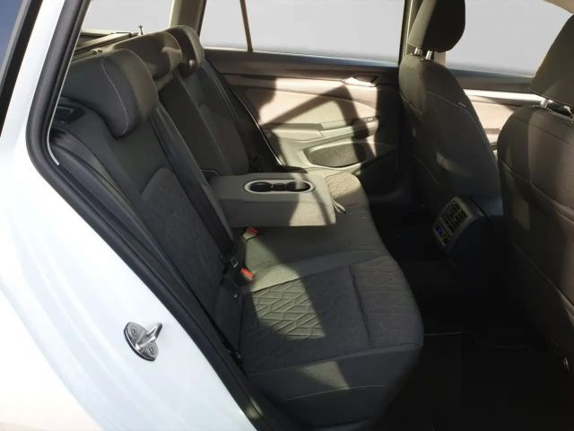 Volkswagen Golf 1.5 TSI Life Variant