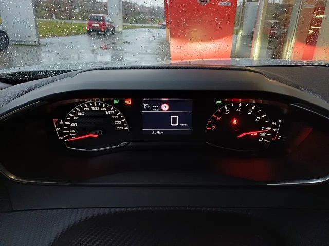 Peugeot 2008 PureTech Style