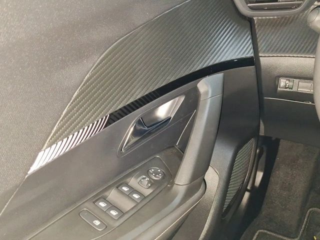 Peugeot 2008 1.2 136 A llure LED+SHZ+KlimaA+PDC+Facelift