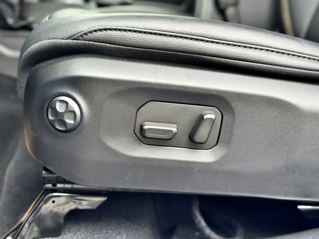 Jeep Wrangler 4xe Sahara