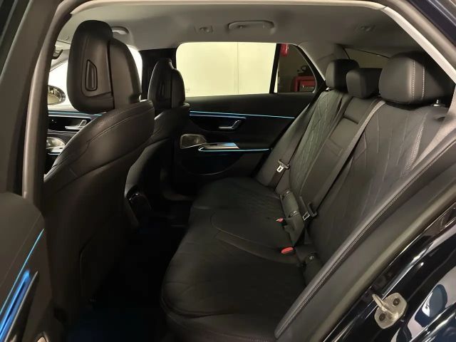 Mercedes-Benz E 220 4MATIC E 220 d Estate