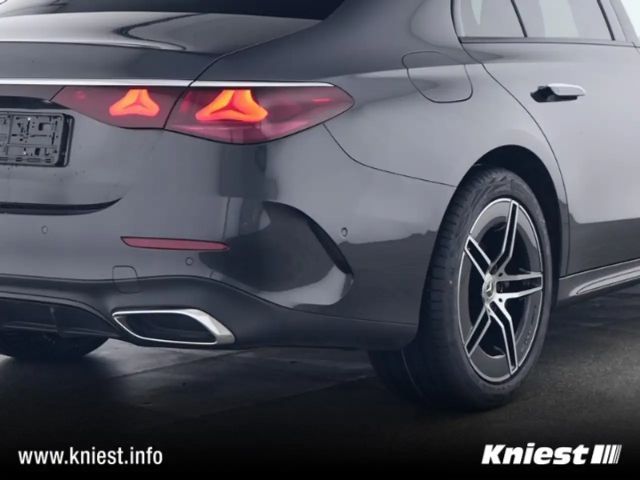 Mercedes-Benz E 200 AMG Line Sedan