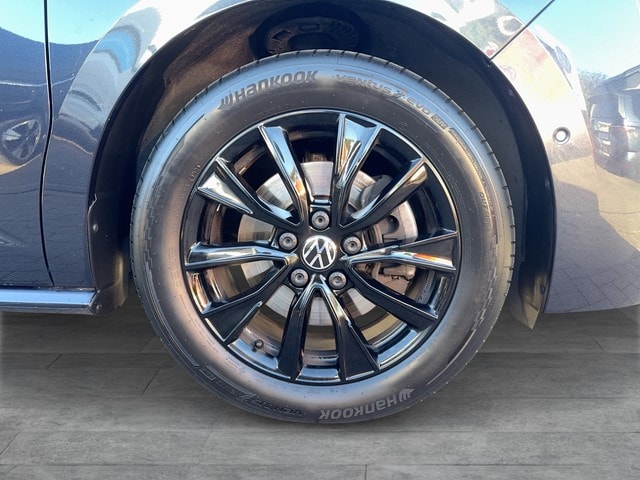 Volkswagen Multivan 2.0 TDI Lang Life T7