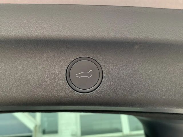 Tesla Model Y AWD Long Range