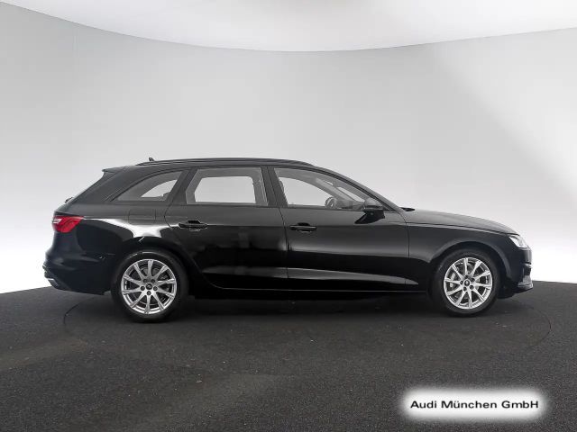 Audi A4 40 TFSI Quattro S-Tronic