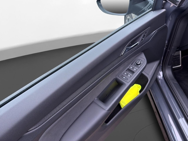 Volkswagen Golf 2.0 TSI DSG Golf VIII