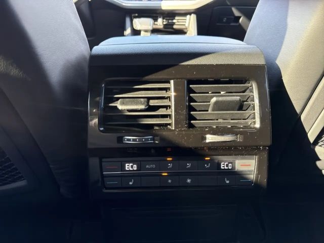 Volkswagen Touareg 4Motion DSG R-Line