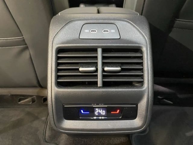 Volkswagen Passat 2.0 TDI Business DSG Variant