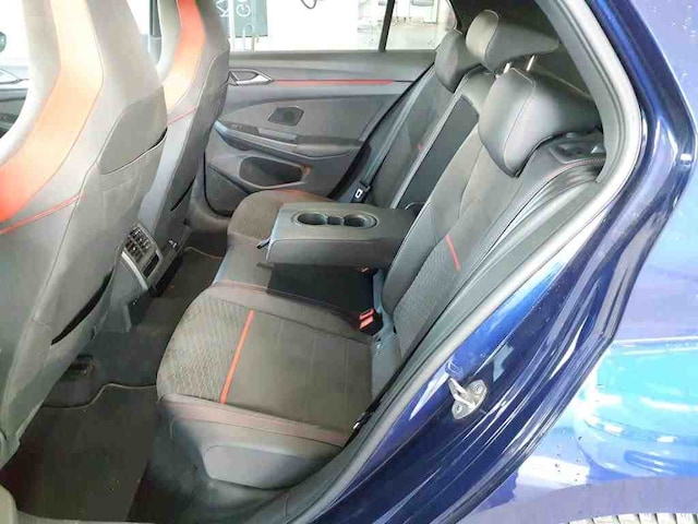 Volkswagen Golf 2.0 TSI GTI