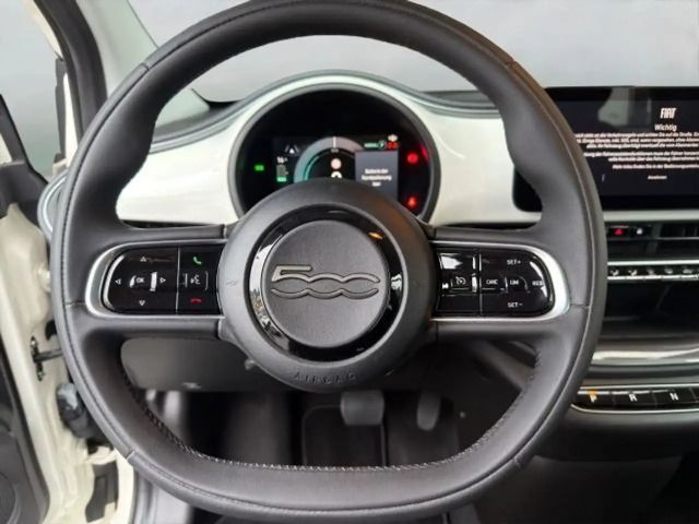 Fiat 500e Base 42kWh*NAVI*KLIMAAUT*TEMPOMAT*