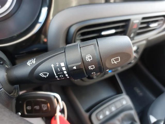 Hyundai i10 1.0