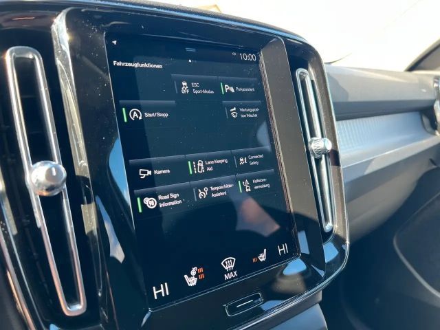 Volvo XC40 Momentum