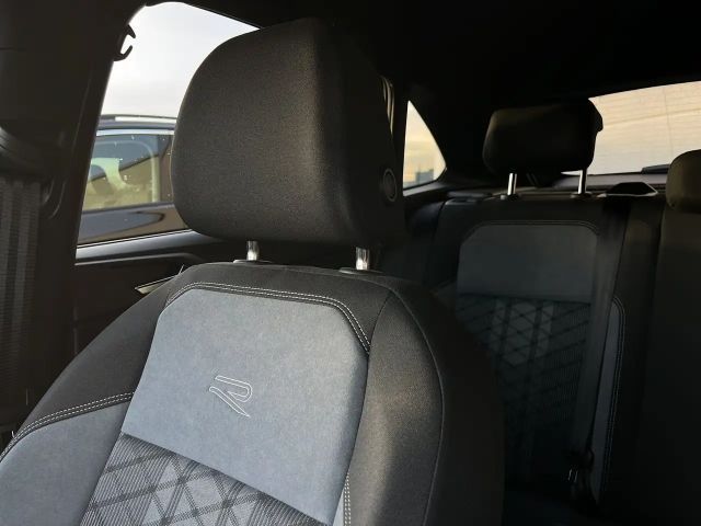 Volkswagen Taigo 1.0 TSI DSG R-Line