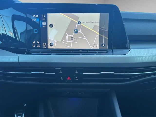 Volkswagen Golf 1,5 TSI Navi LED AHK SHZ RFK ACC