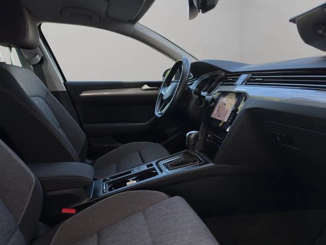 Volkswagen Passat 1.5 TSI Business DSG Variant