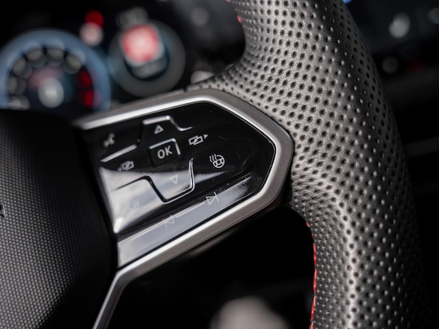 Volkswagen Golf 2.0 TSI Golf VIII