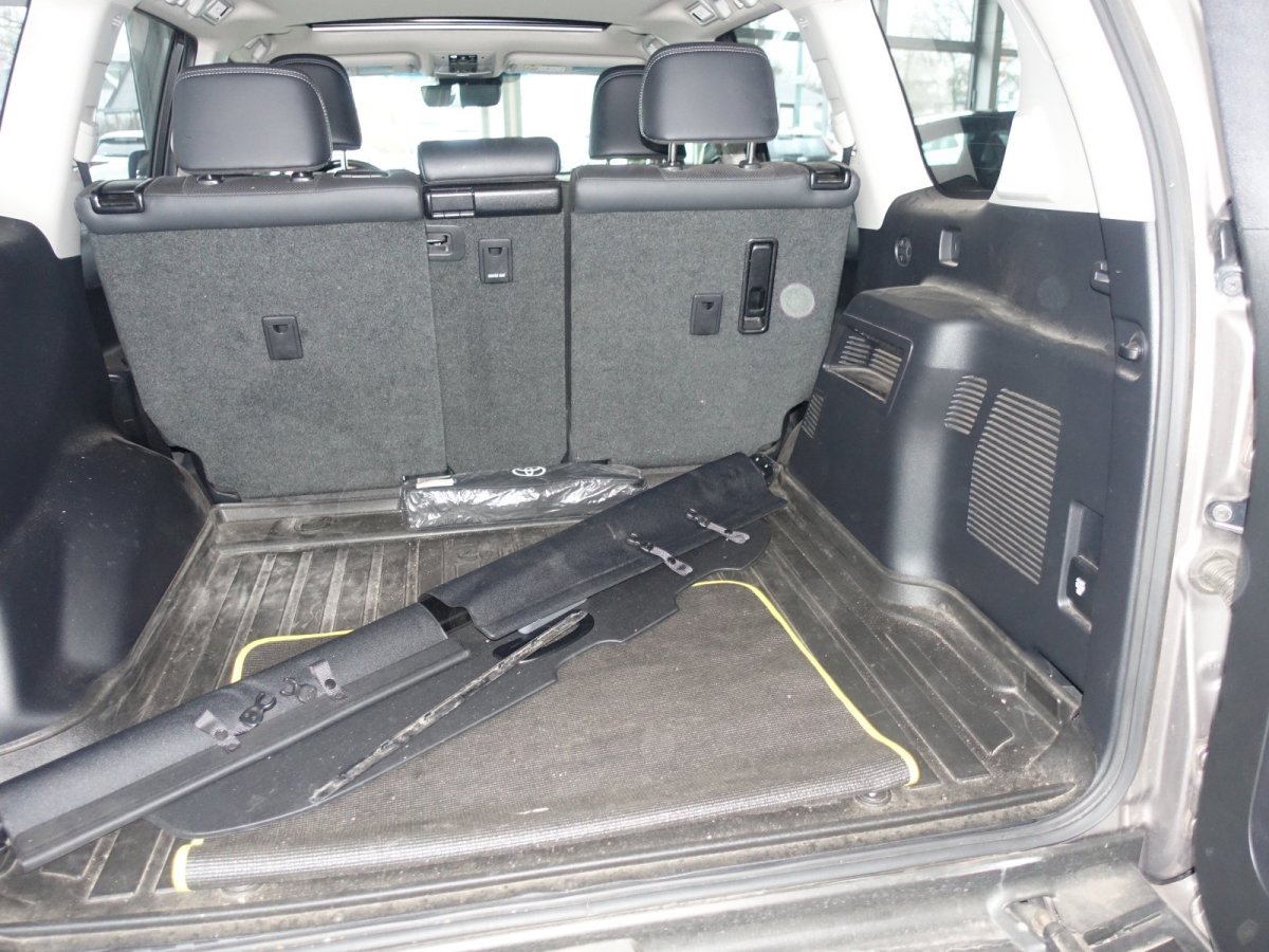 Toyota Land Cruiser 5-deurs Plus