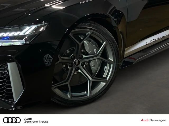 Audi RS6 Avant Performance Quattro