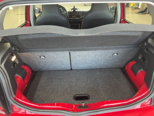 Volkswagen up! Move Move up!