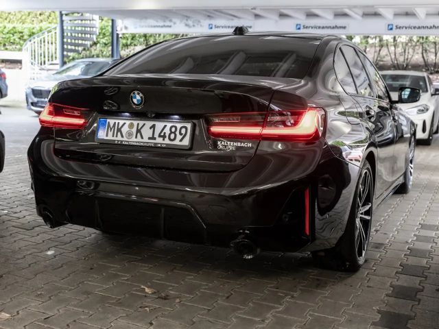 BMW 320 320d M-Sport Sedan xDrive