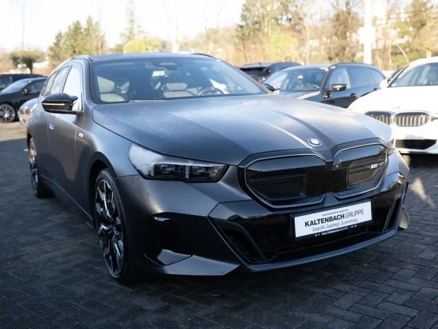 BMW i5 M60 Touring xDrive