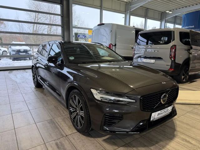 Volvo V60 AWD Dark Hybrid Plus T6