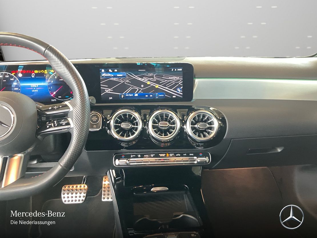 Mercedes-Benz A 220 4MATIC