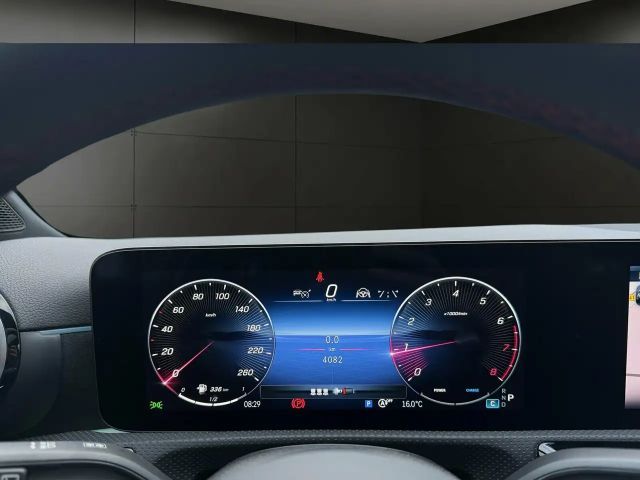 Mercedes-Benz A 180 AMG Line