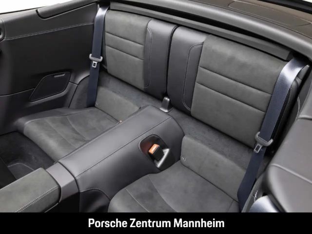 Porsche 992 4 Cabrio Carrera GTS