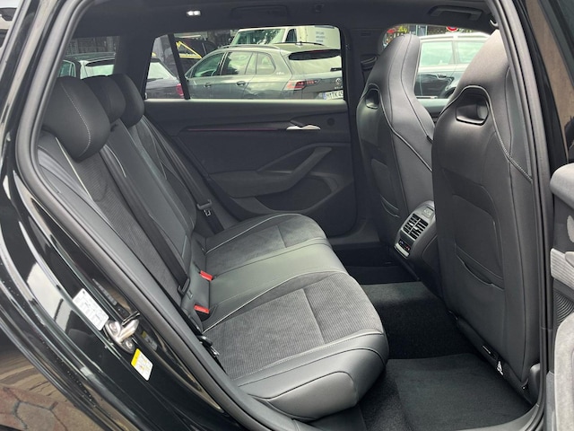 Skoda Superb 2.0 TDI Combi Sportline