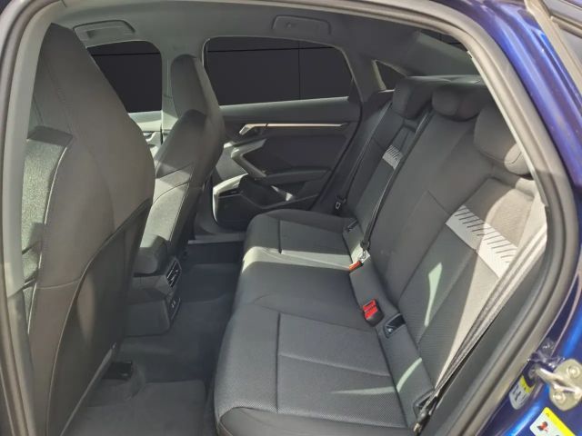 Audi A3 35 TDI S-Line S-Tronic Sedan