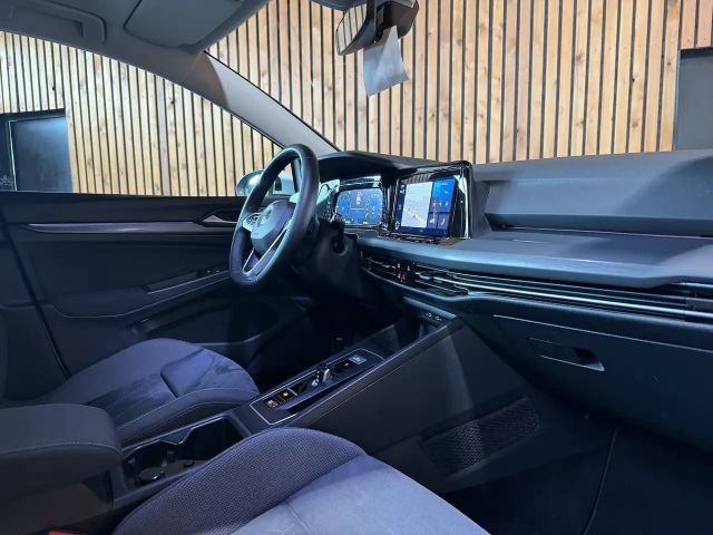 Volkswagen Golf DSG Style Variant