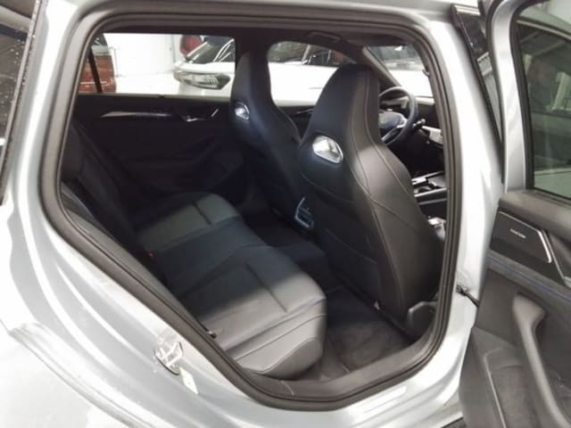 Volkswagen Passat 2.0 TDI DSG R-Line Variant