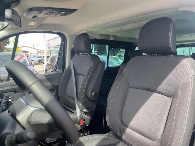 Nissan Primastar 8-zitter Tekna dCi 170