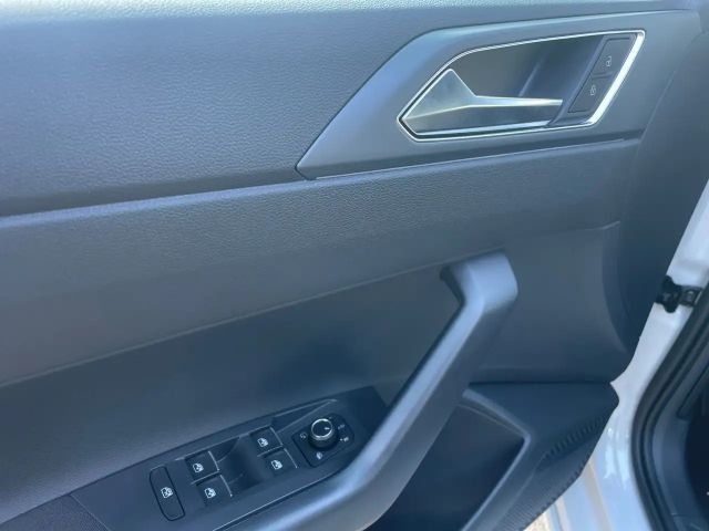 Volkswagen Taigo 1.0 TSI R-Line