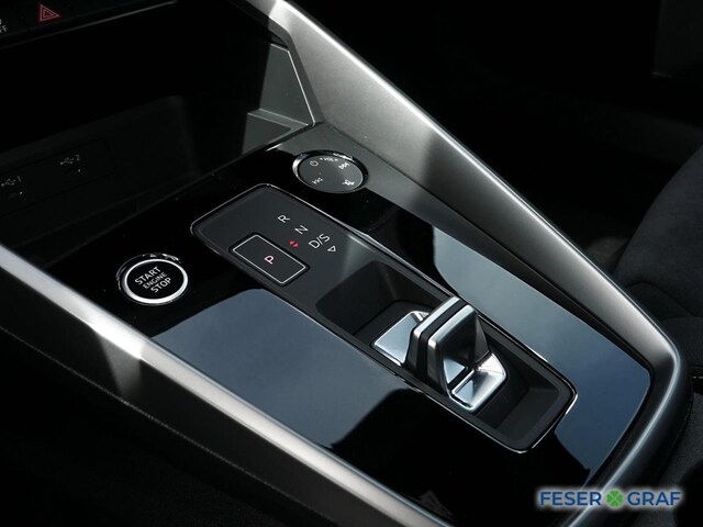 Audi A3 35 TFSI S-Line S-Tronic Sedan