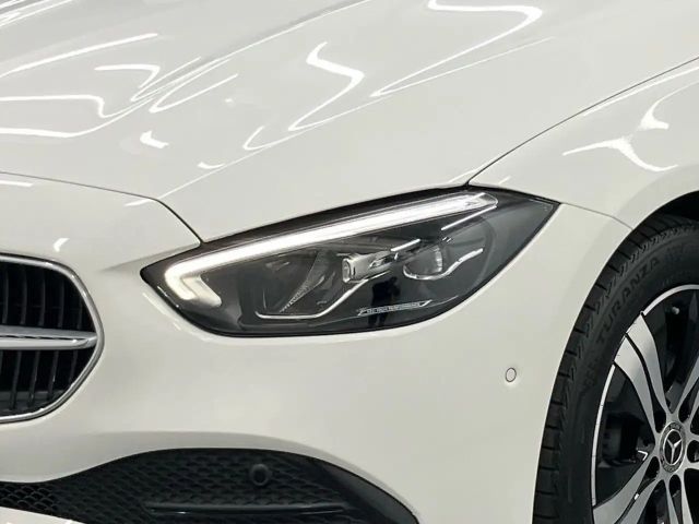 Mercedes-Benz C 180 AVANTGARDE Sedan