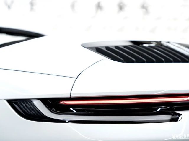 Porsche 992 Cabrio Carrera GTS